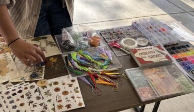 Bookmark bar offers cozy, creative space for book-loving students | Life