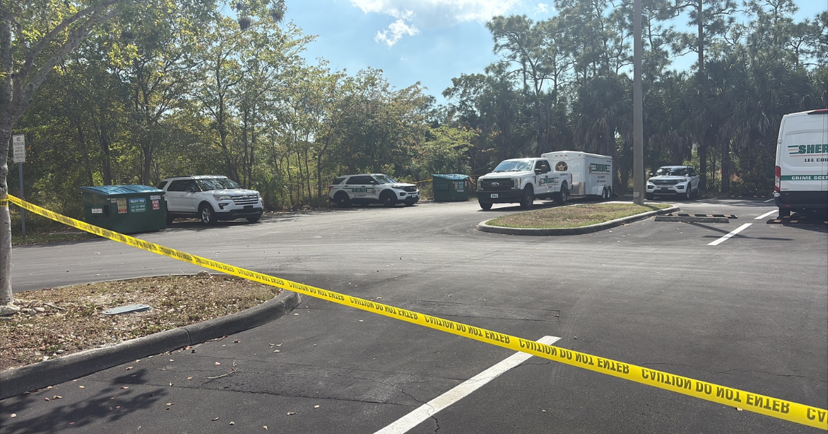 Deputy presence reported at Lee County Election Center | Lee County