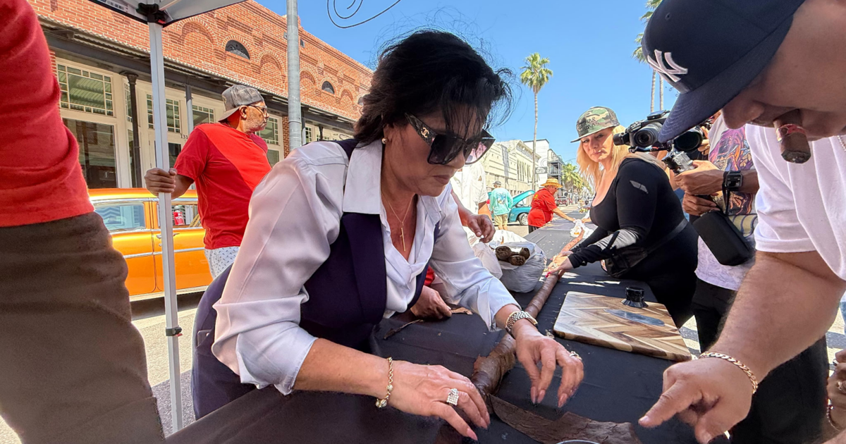 Master cigar roller seeks to honor city's heritage with world’s longest cigar | News