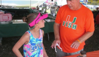 Marine biology camp brings hands-on ocean learning to beach club | Key Biscayne