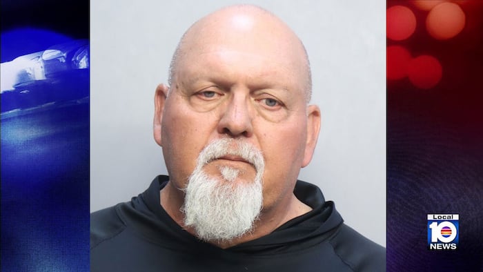 Naples man arrested for trying to meet Miami teen for sex