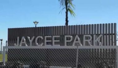 Cape Coral residents debate visibility of Jaycee Park's new entry sign