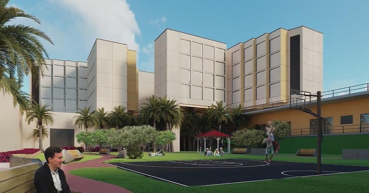 Mental health center approved in 2004 remains closed while Miami-Dade County leaders delay plans