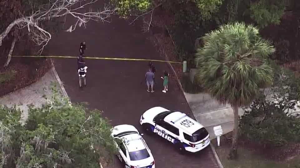 Window installers in Florida shot ﻿over ﻿stolen tools, employee says