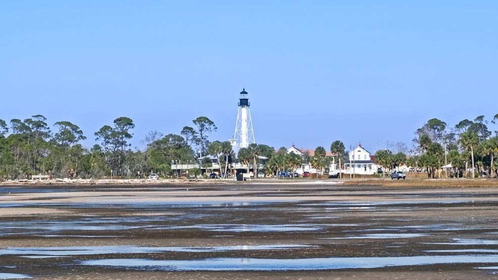 Cape San Blas Lighthouse in Port St. Joe is just one of the must-stop spots in Gulf County, Florida (Courtesy: Getty/der Meer/Arterra/Universal Images Group)