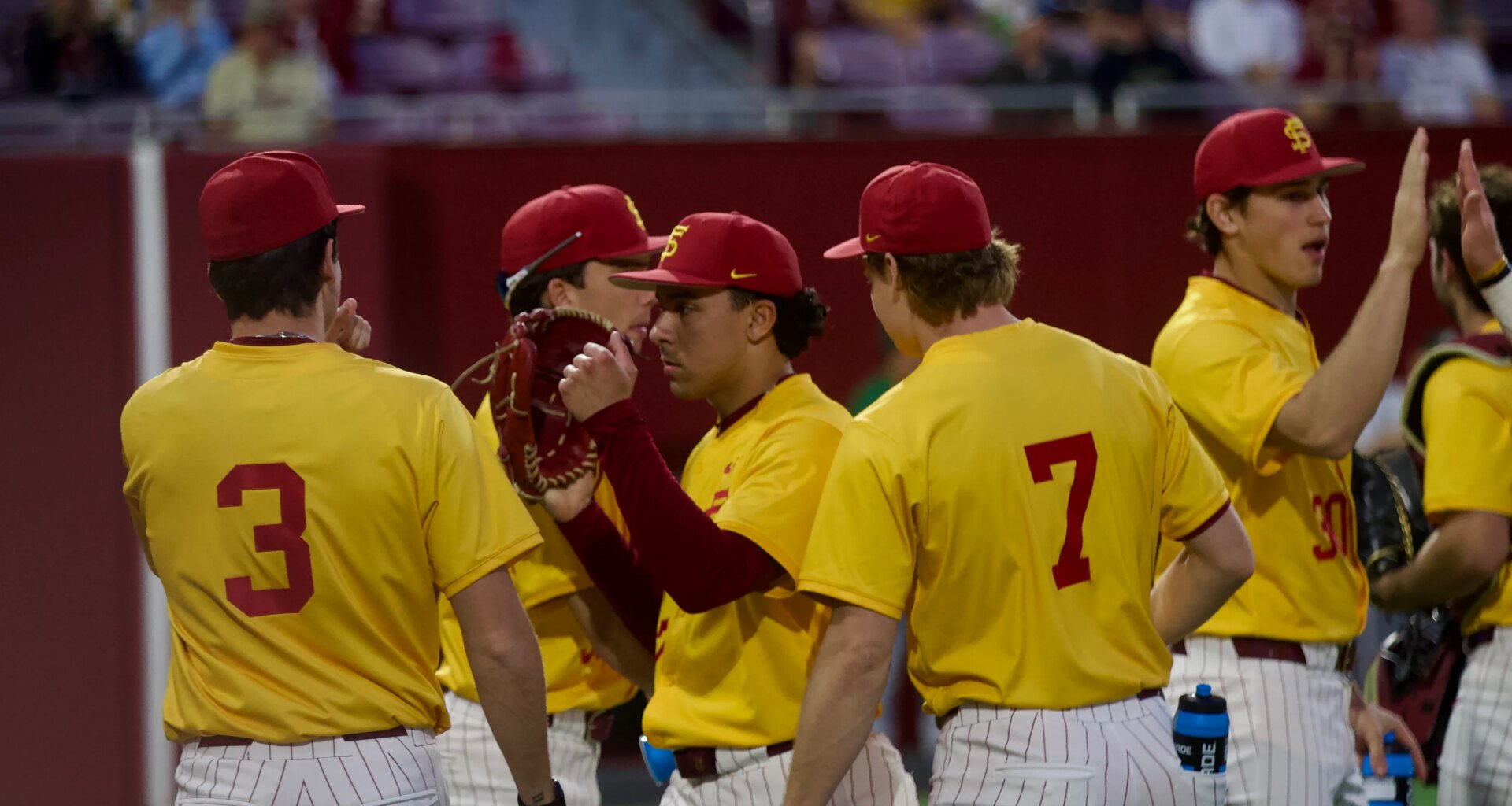 Seminoles walk off the Dolphins