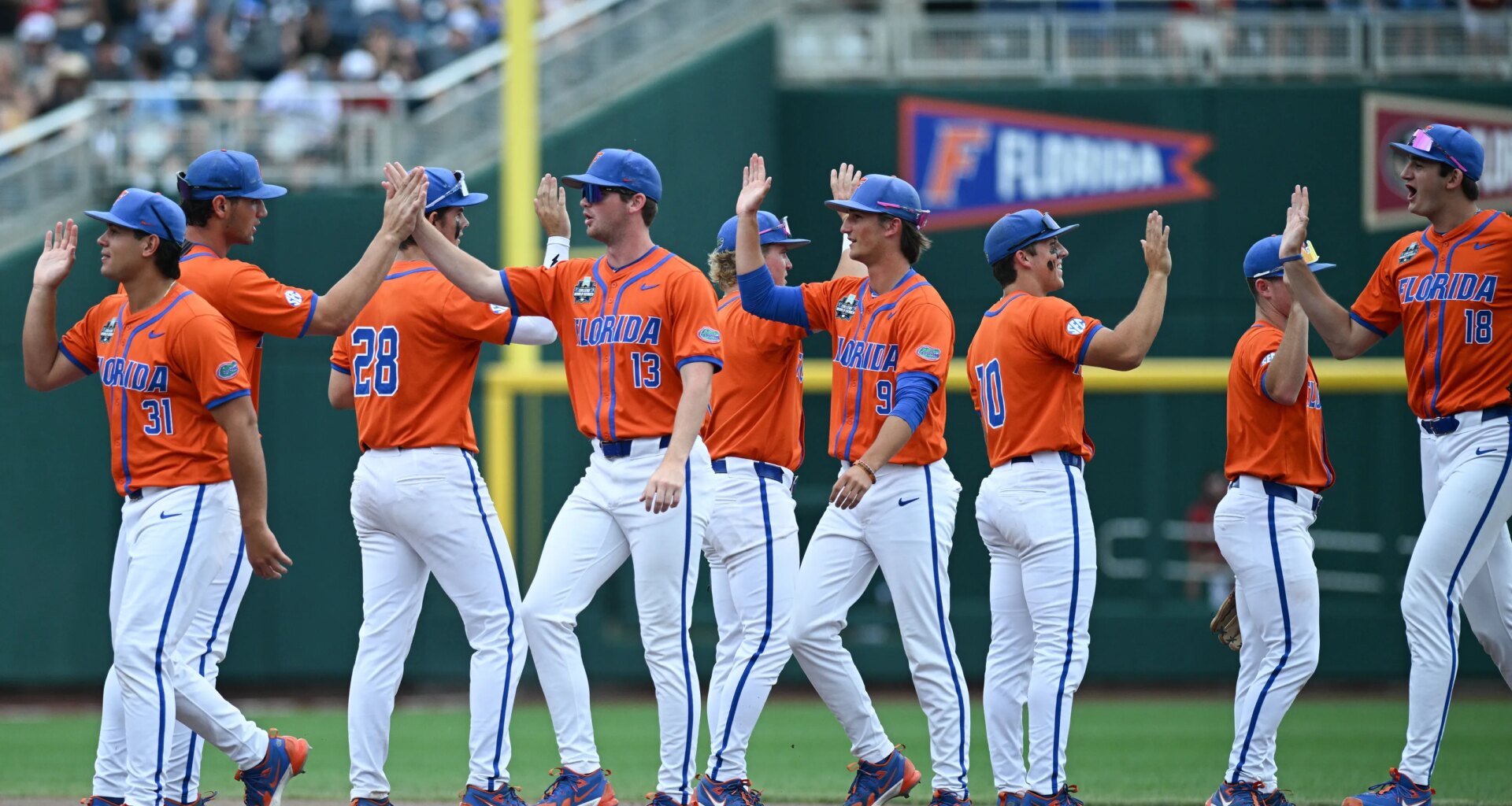 Florida baseball defeats in-state rival Florida State Seminoles