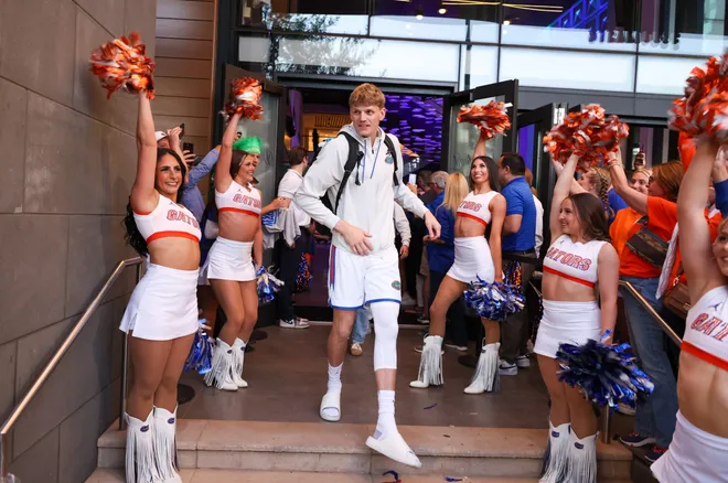 Florida players head to the bus before the NCAA March Madness opening round at JW Marriott in Tampa, FL on Friday, March 20, 2026. Several hundred people cheered Florida as they left to go to the arena. [Alan Youngblood/Gainesville Sun]