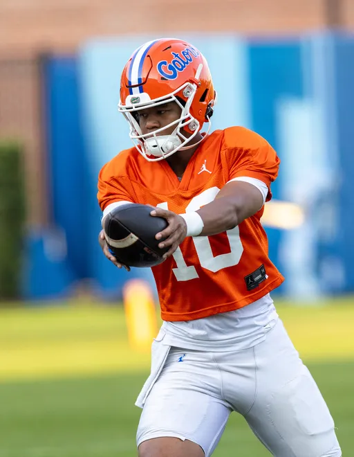 Florida quarterback Aaron Williams (10) works during spring practice at Sanders Practice Fields in Gainesville, FL on Tuesday, March 24, 2026. [Alan Youngblood/Gainesville Sun]