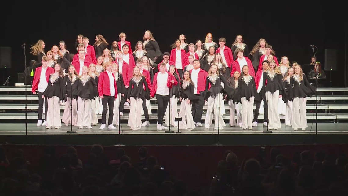 Davenport Central’s Central Singers earn grand champion honors at FAME Orlando