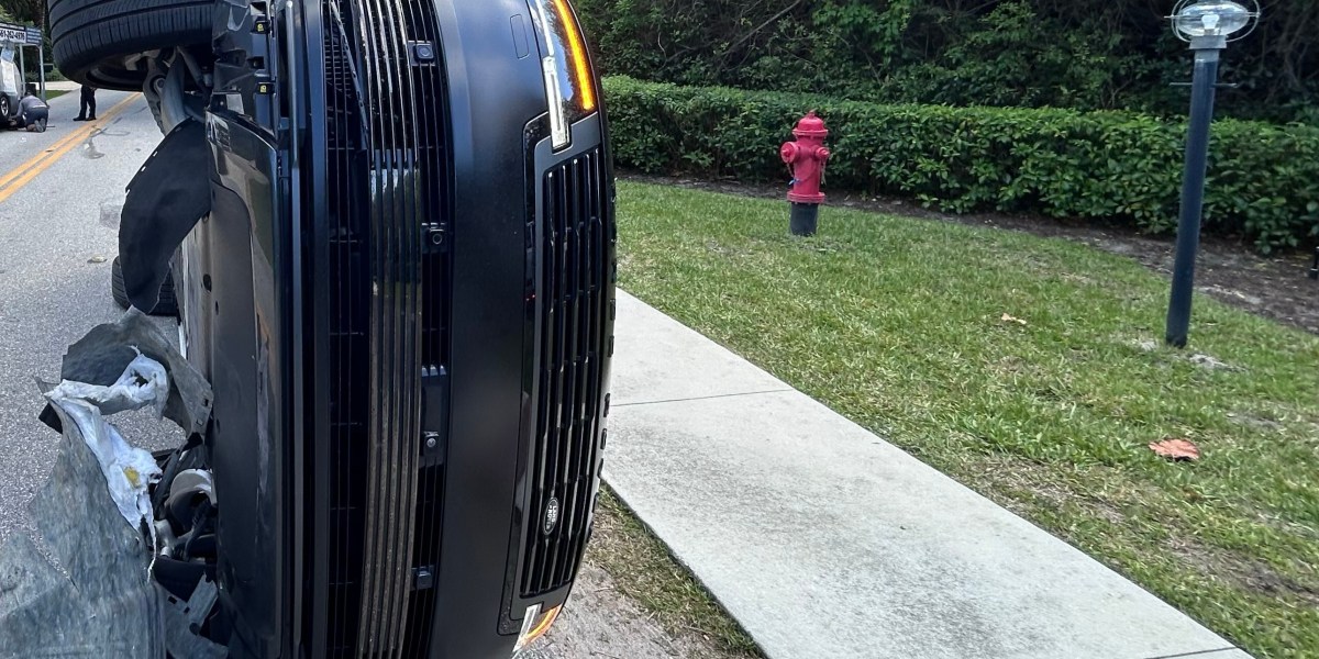 Tiger Woods arrested, charged with driving under the influence after he rolls his car in Florida