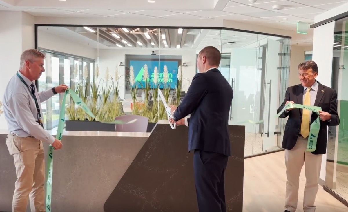 Acron Aviation - Pilot Training AFM.aero