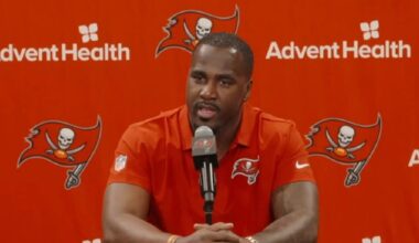 Lavonte David, who spent the past 14 seasons with the Tampa Bay Buccaneers and was a member of the team's 2020 Super Bowl championship team, retired on Tuesday. (Spectrum News)