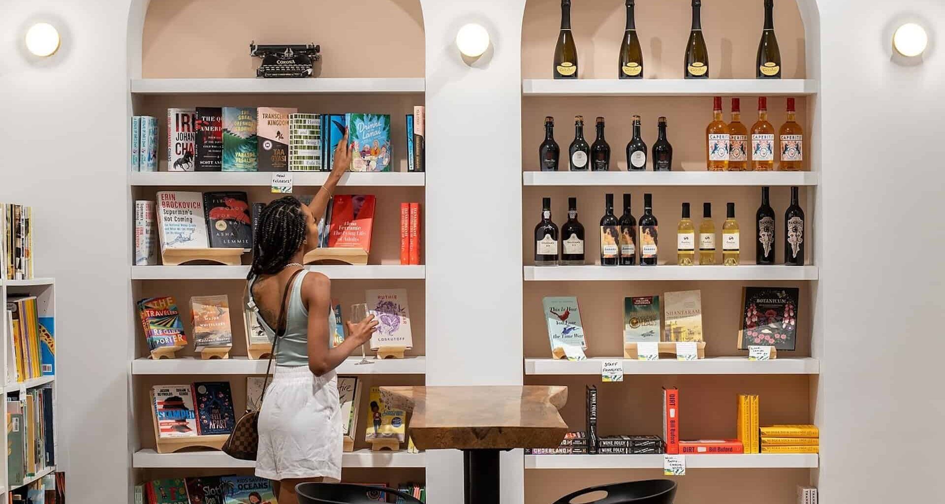 A dozen of our favorite indie bookstores are hosting a book crawl across Tampa Bay this April