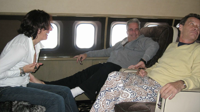 Onetime Miami Beach modeling agent Jean-Luc Brunel, right, with Jeffrey Epstein and Ghislaine Maxwell on Epstein’s private jet. The photo was introduced at Maxwell’s sex trafficking trial.