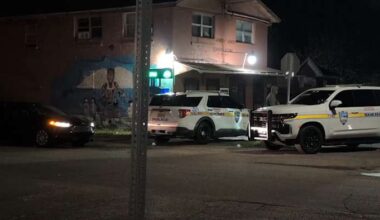 Someone in home fires at officers as they chase 2 men on foot through neighborhood after traffic stop: JSO