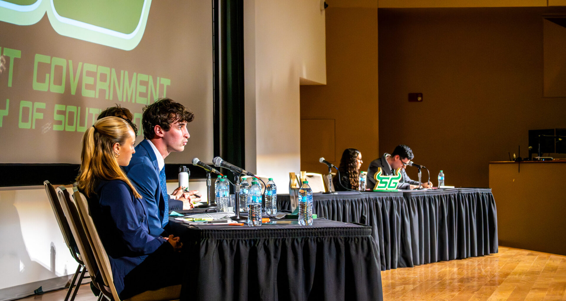 USF sets 20-hour work cap for Student Government positions