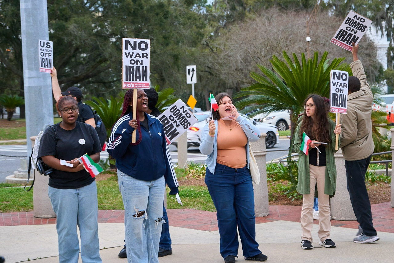 Tallahassee, Florida protest against the war on Iran. | Fight Back! News Tallahassee, Florida protest against the war on Iran.