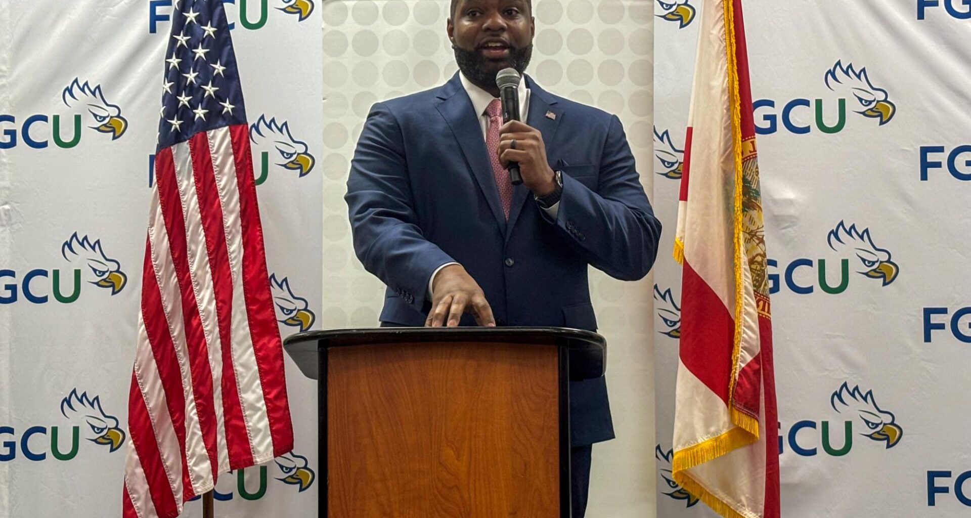Congressman Byron Donalds speaks to FGCU Turning Point chapter about Florida governor campaign – Eagle Media