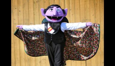 Sesame Street sues SeaWorld parent, wants to end contract