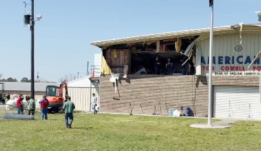 Volunteers gather to clean up at American Legion building after Jacksonville tornado damage