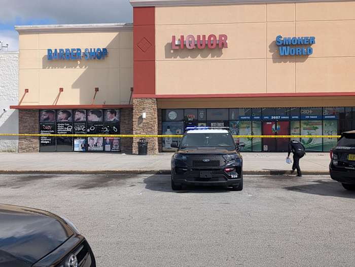 2 injured in shooting near barbershop on South Orlando Drive, police say