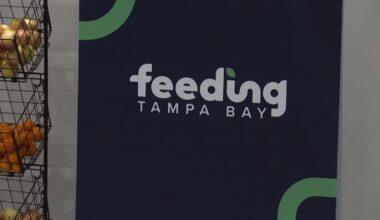 Feeding Tampa Bay helping TSA agents during shutdown