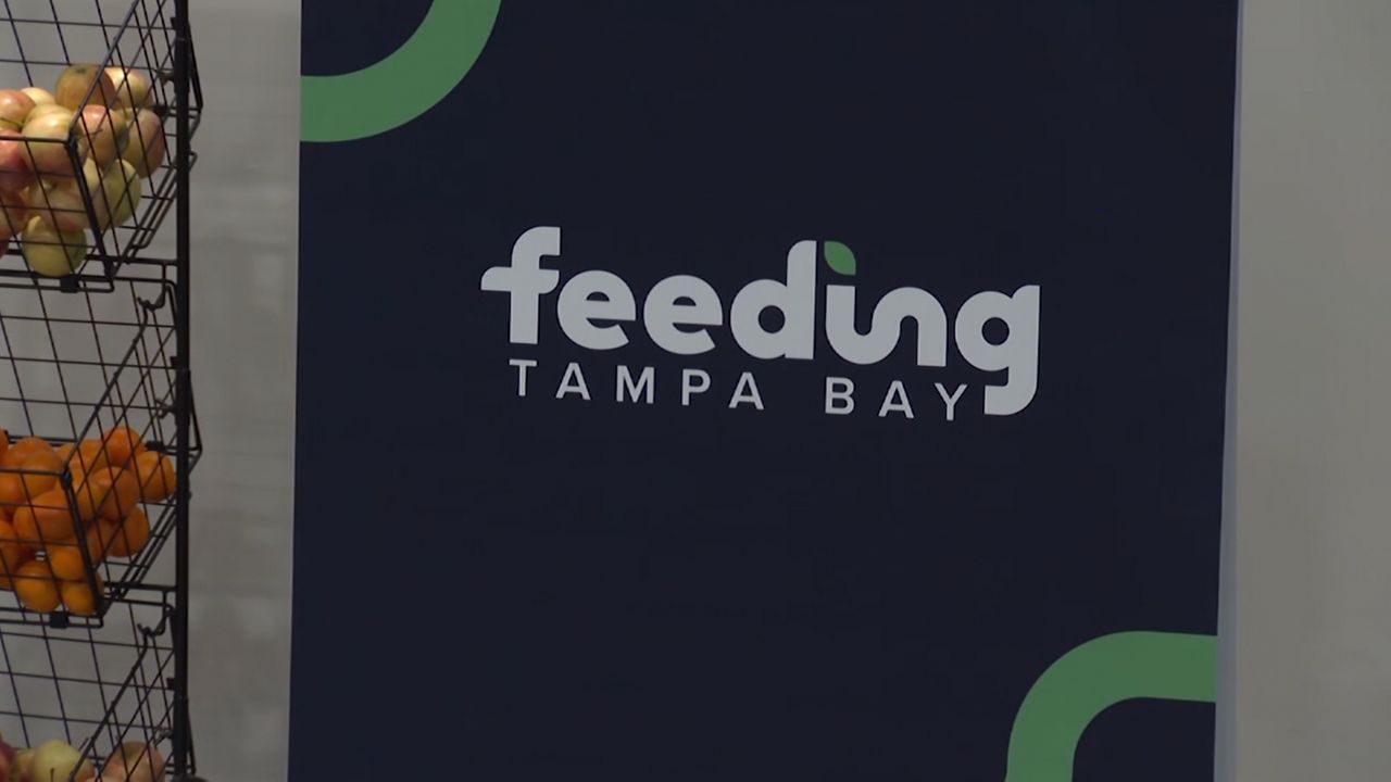 Feeding Tampa Bay helping TSA agents during shutdown