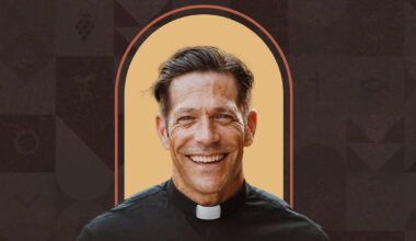 Father Mike Schmitz Brings THE PARABLES Tour To Ruth Eckerd Hall