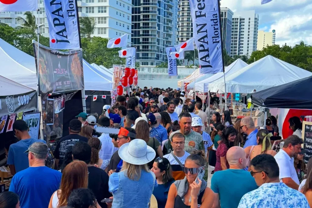 JAPAN Fes Florida crowd
