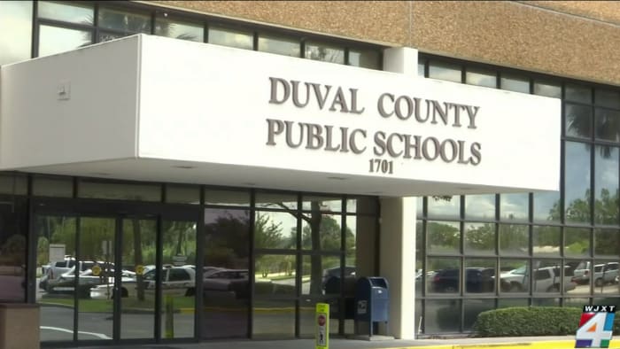 Duval County schools warns families about unsanctioned ‘senior skip day’ at Jacksonville Beach
