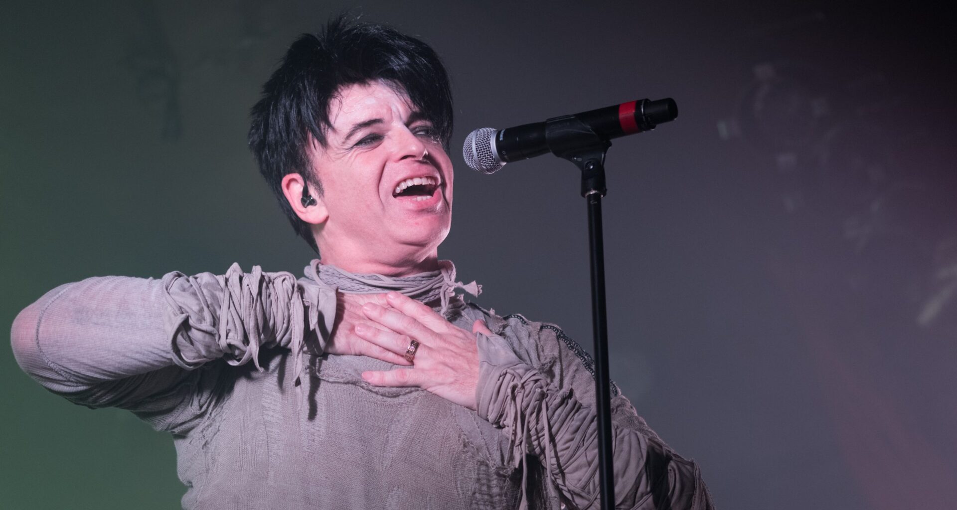 'I try to find things that I really enjoy doing': '80s hitmaker Gary Numan says his St. Pete show will be mostly newer music