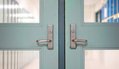 Hillsborough County Plans School Closures and Boundary Changes Amid Enrollment and Cost Challenges