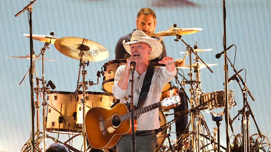 Kenny Chesney to Receive First Ocean Legacy Award at Tortuga Music Festival