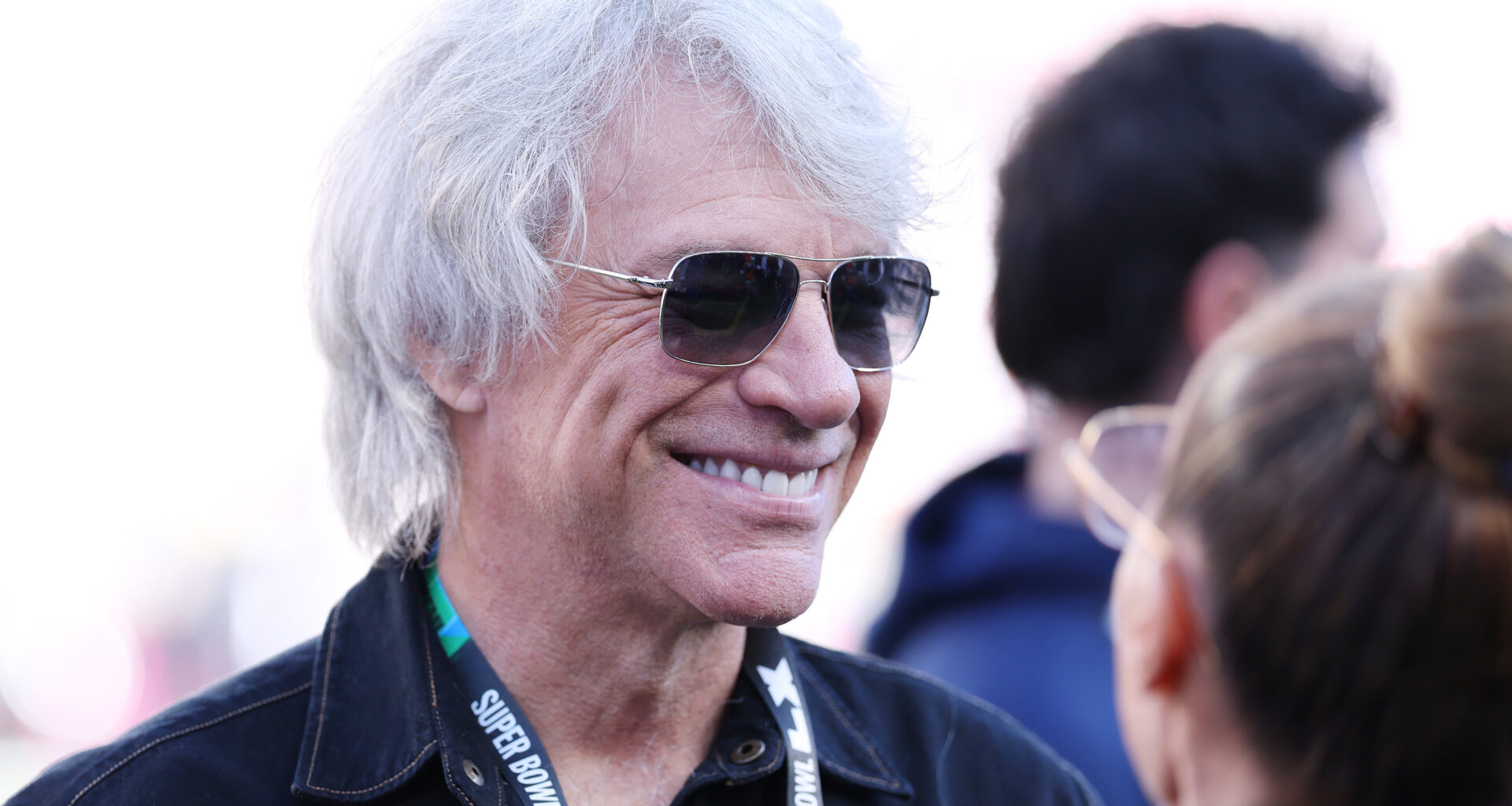 Rock legend Jon Bon Jovi hangs with Mboko, Swiatek at Miami Open