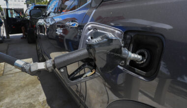 Florida Gov. DeSantis says there’s no ‘simple fix’ for rising gas prices – NBC 6 South Florida