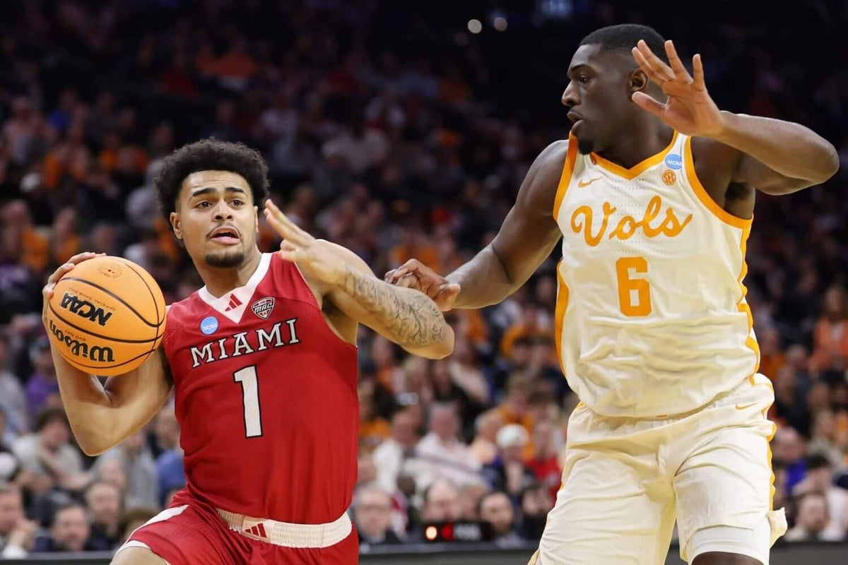 Tennessee shuts down Miami (Ohio) magic to end RedHawks’ dream season at 32-2
