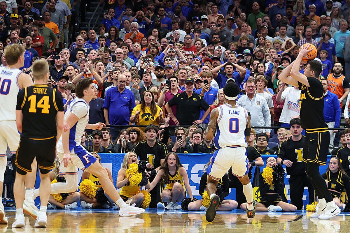 Iowa knocks out defending champion Florida on Alvaro Folgueiras’ game-winning 3