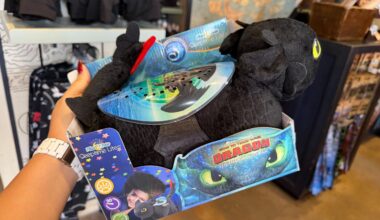 Light-Up Toothless Pillow Pet Available at Universal Orlando Resort