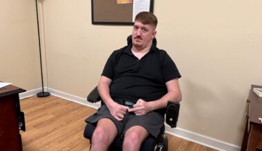 Florida wheelchair users push for right to repair bill