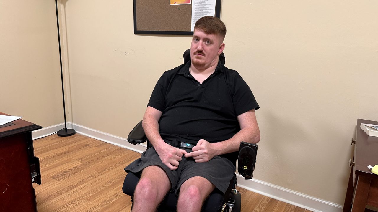 Florida wheelchair users push for right to repair bill