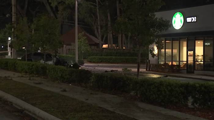 Driver dies when truck slams into concrete light pole in Starbucks parking lot on San Jose Boulevard: JSO