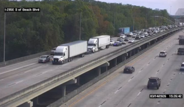 Center lane blocked on I-295 North between UNF, Beach Blvd.