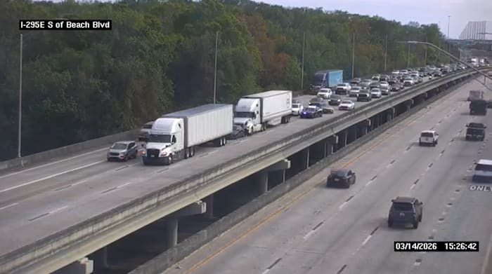 Center lane blocked on I-295 North between UNF, Beach Blvd.