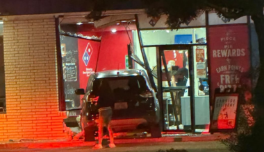No injuries reported after vehicle crashes into Domino’s Pizza in Jacksonville