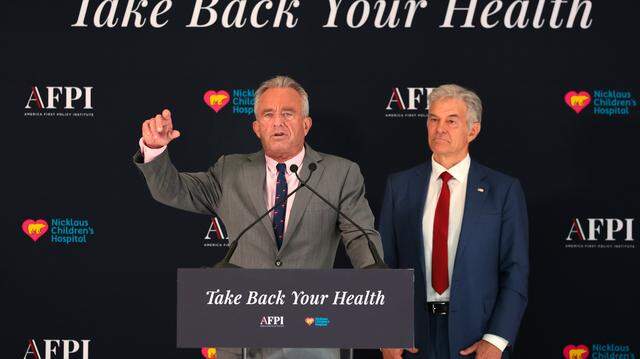 United States Secretary of Health and Human Services Robert F. Kennedy, Jr., joined by the Administrator for the Centers for Medicare & Medicaid Services Dr. Mehmet Oz, speaks to reporters and a crowd of invited guests about why hospitals need to follow the revised dietary guidelines during a press conference at Nicklaus Children’s Hospital in Miami, Florida, Monday, March 30, 2026. A new farm-to-hospital initiative was also announced during the news conference, with the goal of connecting Florida farms to hospital food programs to strengthen local agriculture and improve patient health outcomes.
