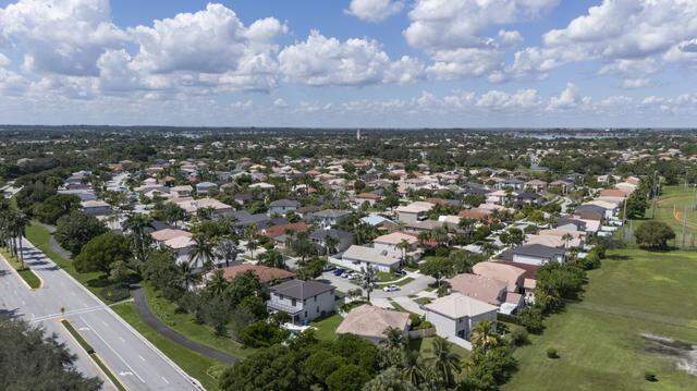 Aerial view of the Silver Lakes neighborhood on Thursday, Sept. 25, 2025, in Miramar, Fla.