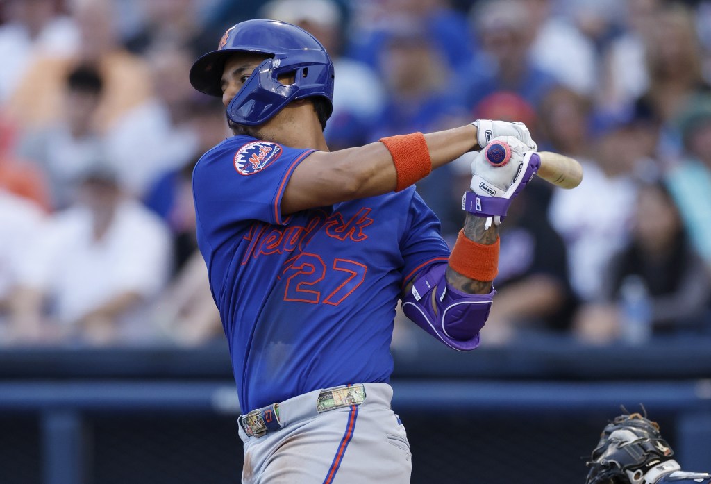 Mark Vientos, hitting earlier in spring training, belts a homer in the Mets' 7-5 spring training loss to the Astros on March 21, 2026 in Port St. Lucie.
