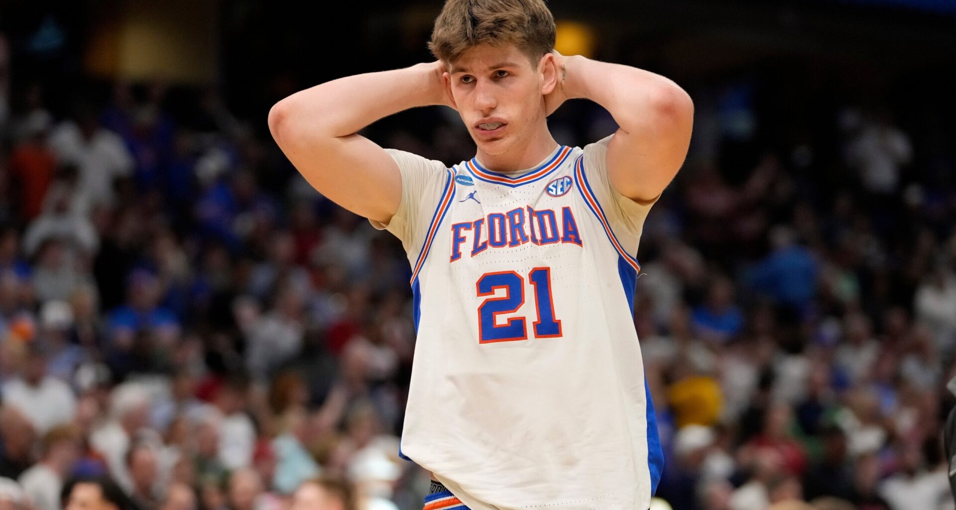 Defending champion Florida eliminated from March Madness by tougher, more physical Iowa team