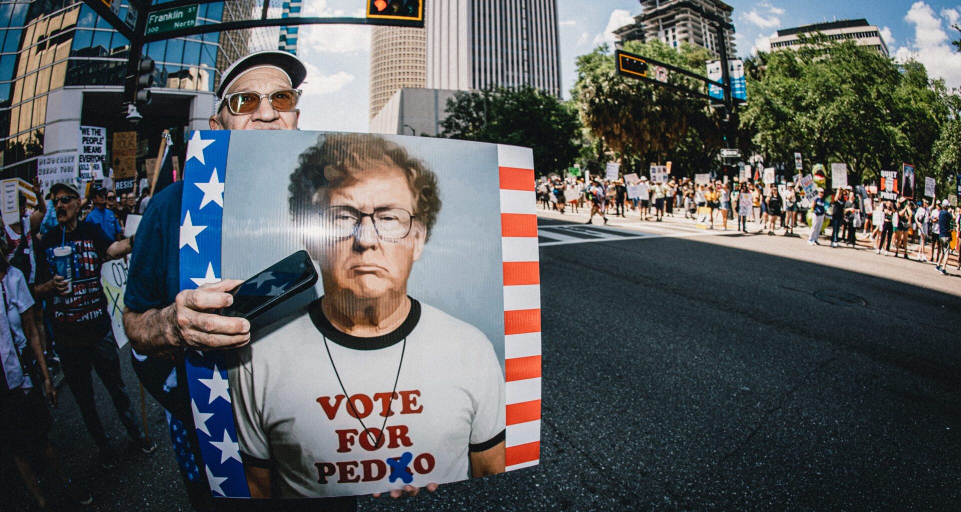 ‘Vote For Pedo’: At least 2,000 ‘No Kings’ protestors come to downtown Tampa